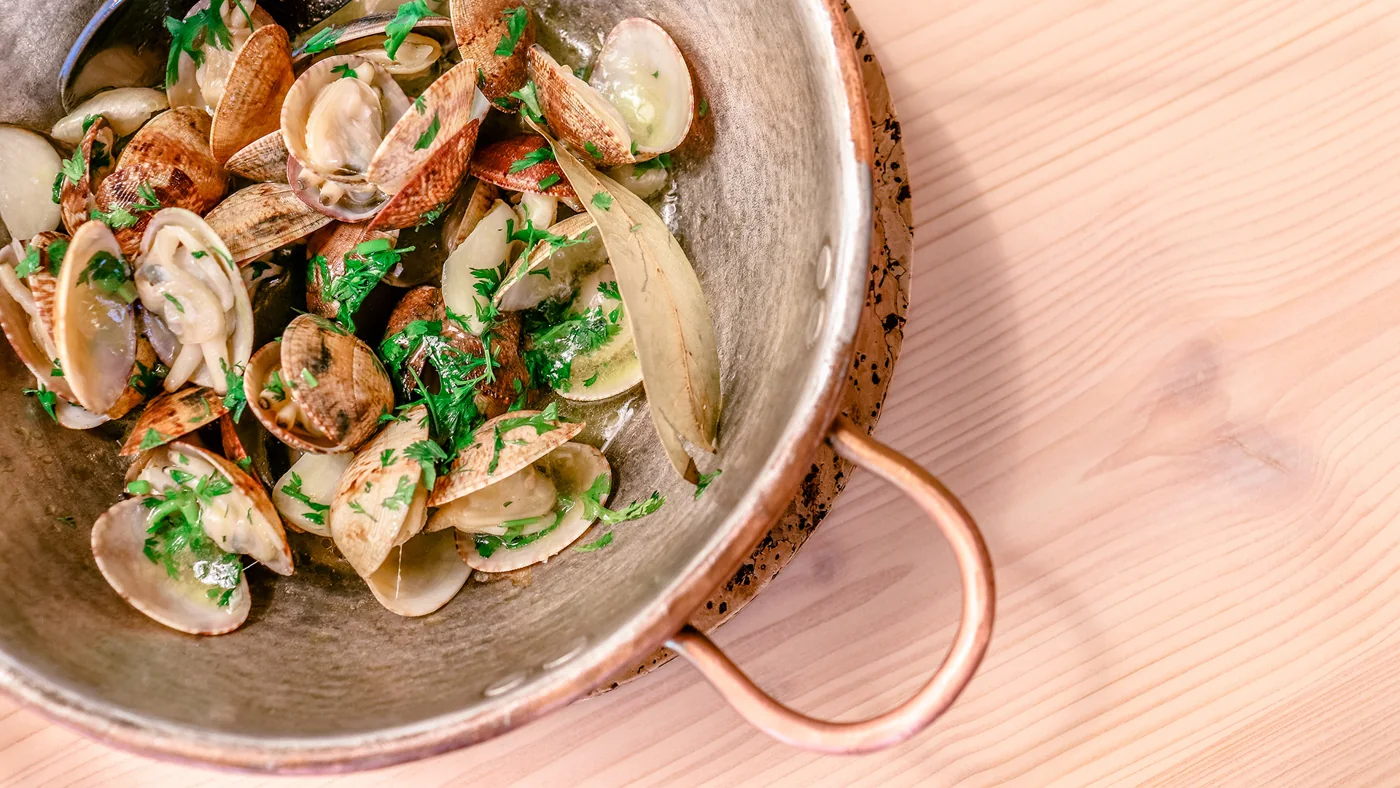 Seafood dish served at Restaurante 2 Passos.